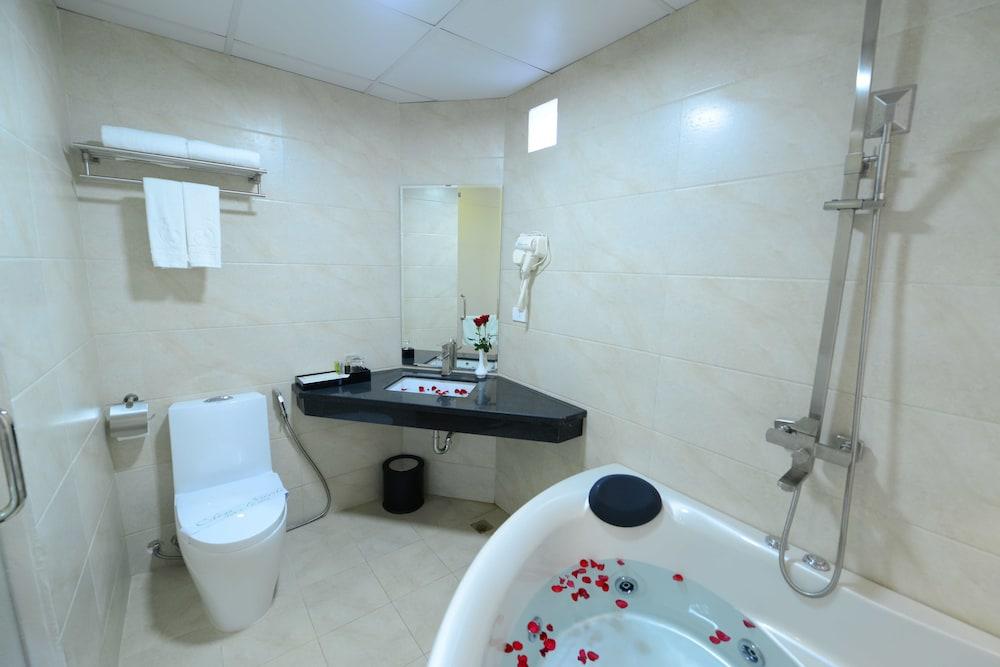 Blue Hanoi Inn Luxury Hotel Exterior foto