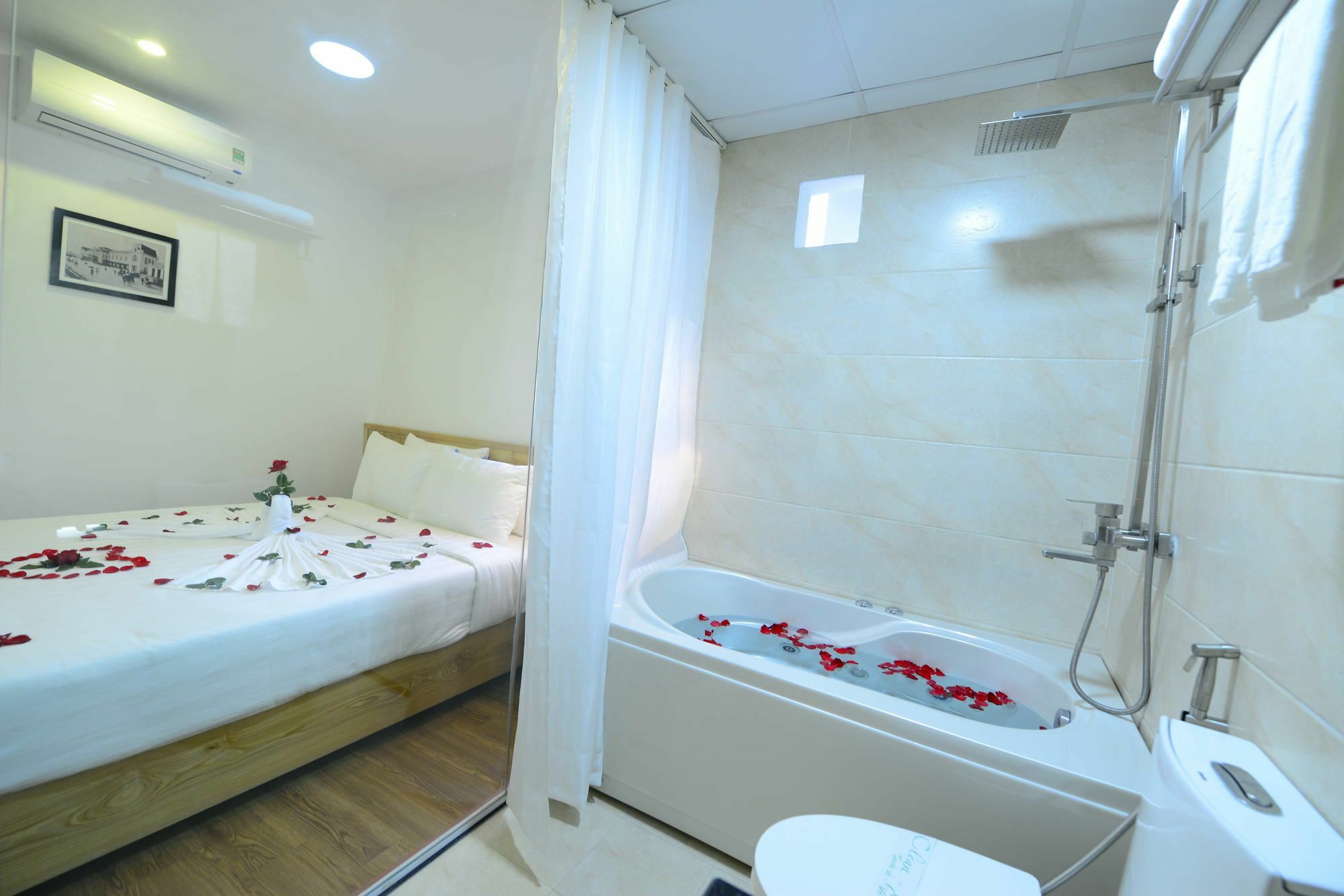 Blue Hanoi Inn Luxury Hotel Exterior foto
