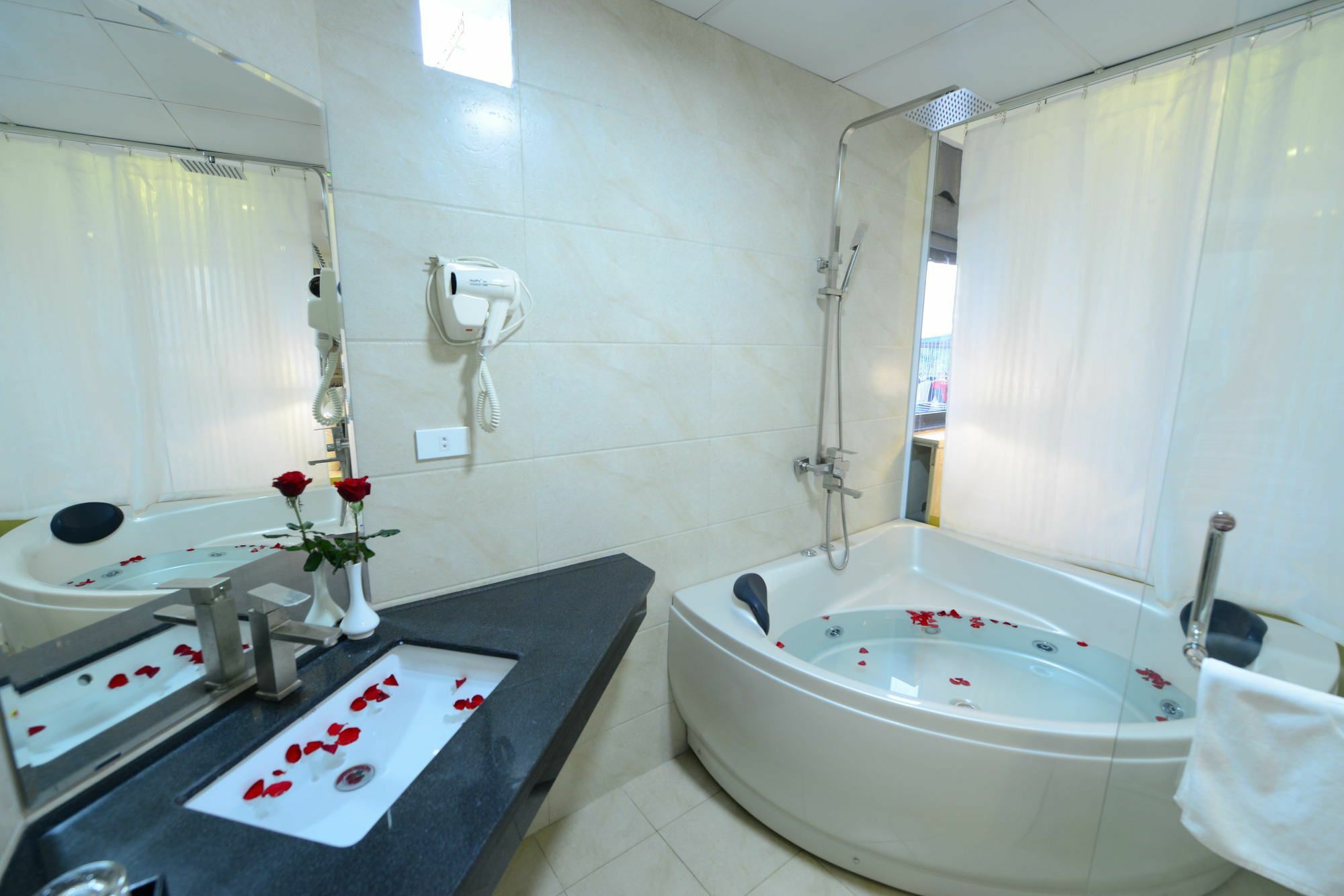 Blue Hanoi Inn Luxury Hotel Exterior foto